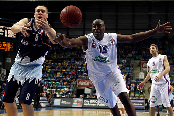 25次以上 25次以上