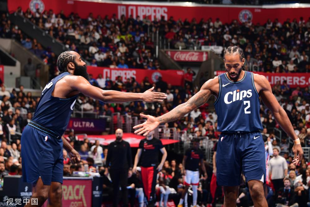 在狭窄弯道 在狭窄弯道