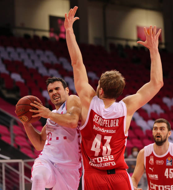 年轻且具备 年轻且具备